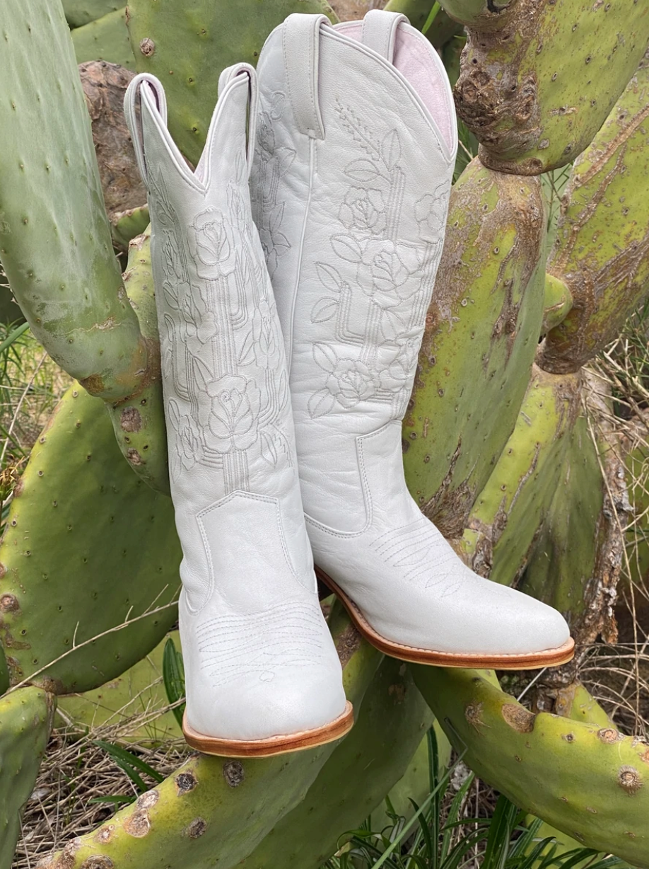 House of Skye - Desert Rose Vintage Cowgirl Boots